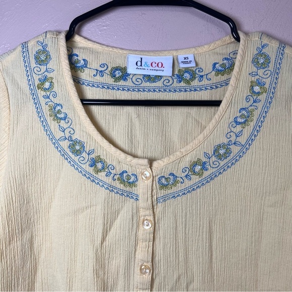 Lot Of 2 VTG Y2K Button Up Embroidered Gauzy Crepe Cotton Shirt Top Womens Sz XS - Picture 9 of 10